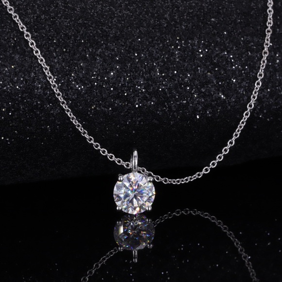 0.8ct Moissanite Solitaire pendant necklace 10k white gold